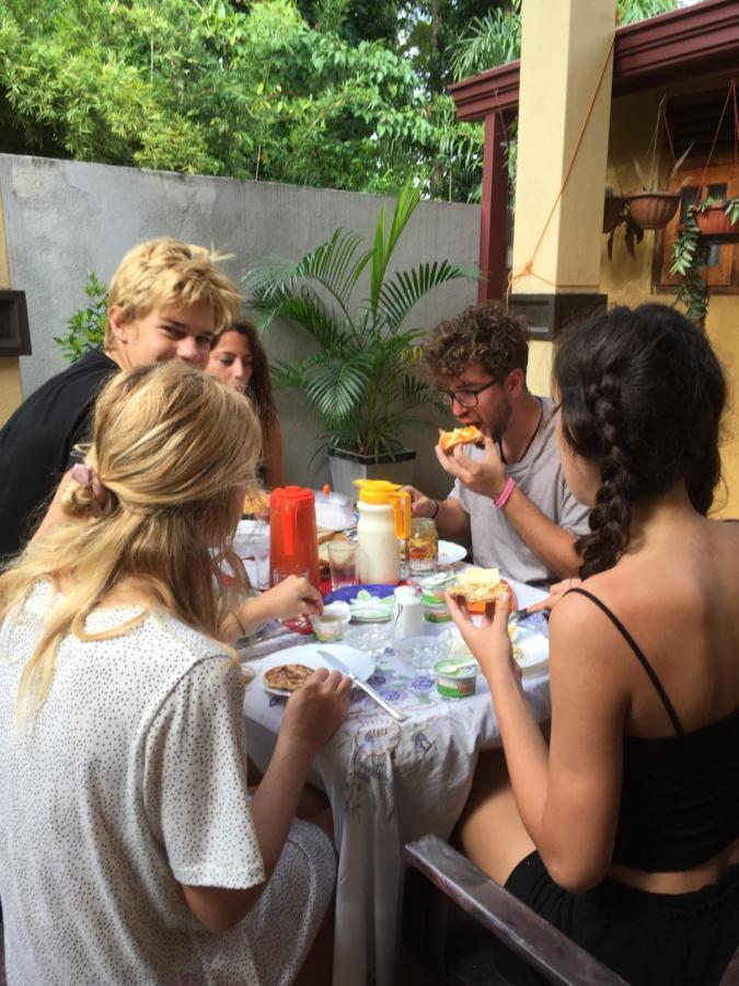 Vero Homestay Galle- Your Home Away From Home! Eksteriør bilde